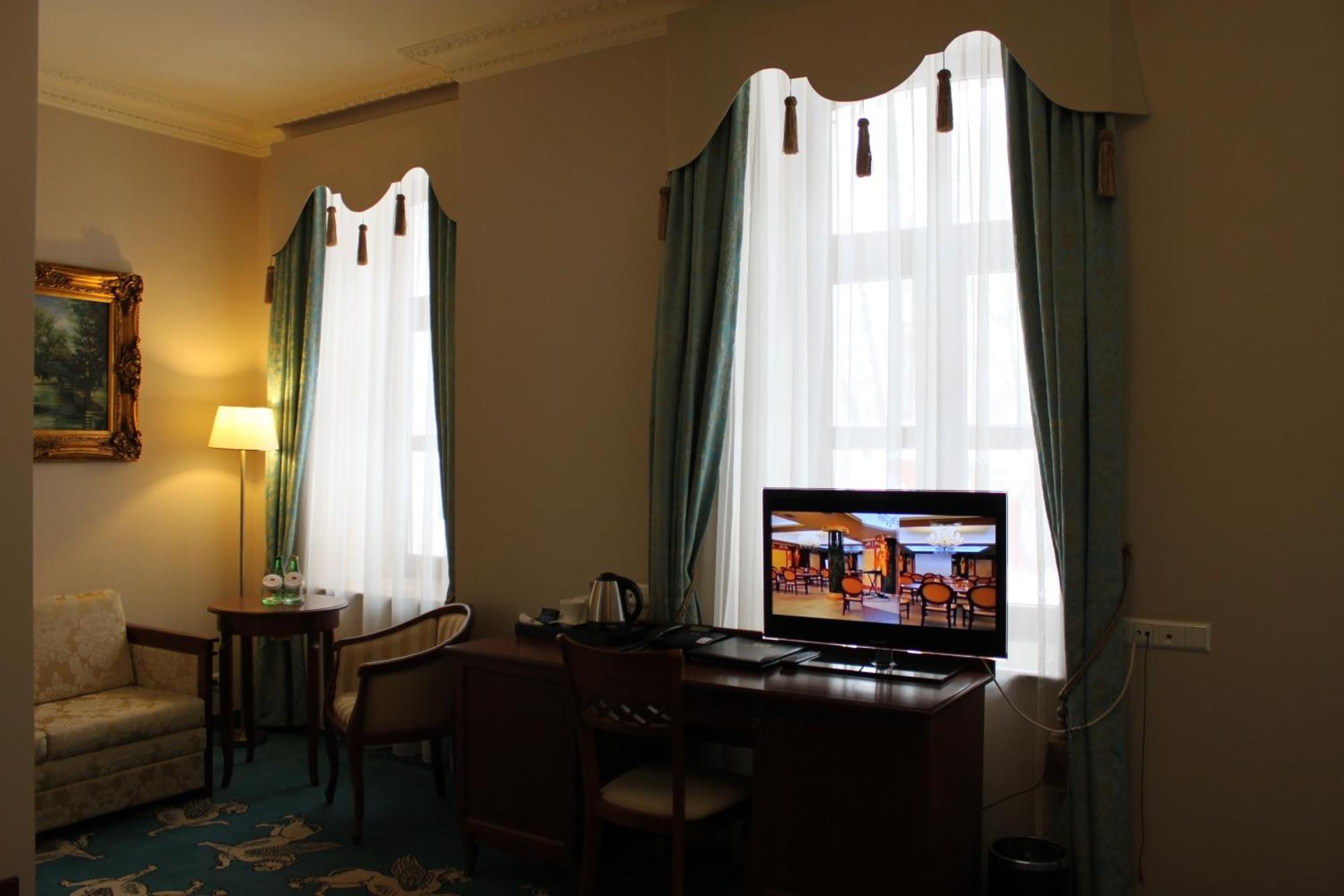 Koronny 4* Zamość