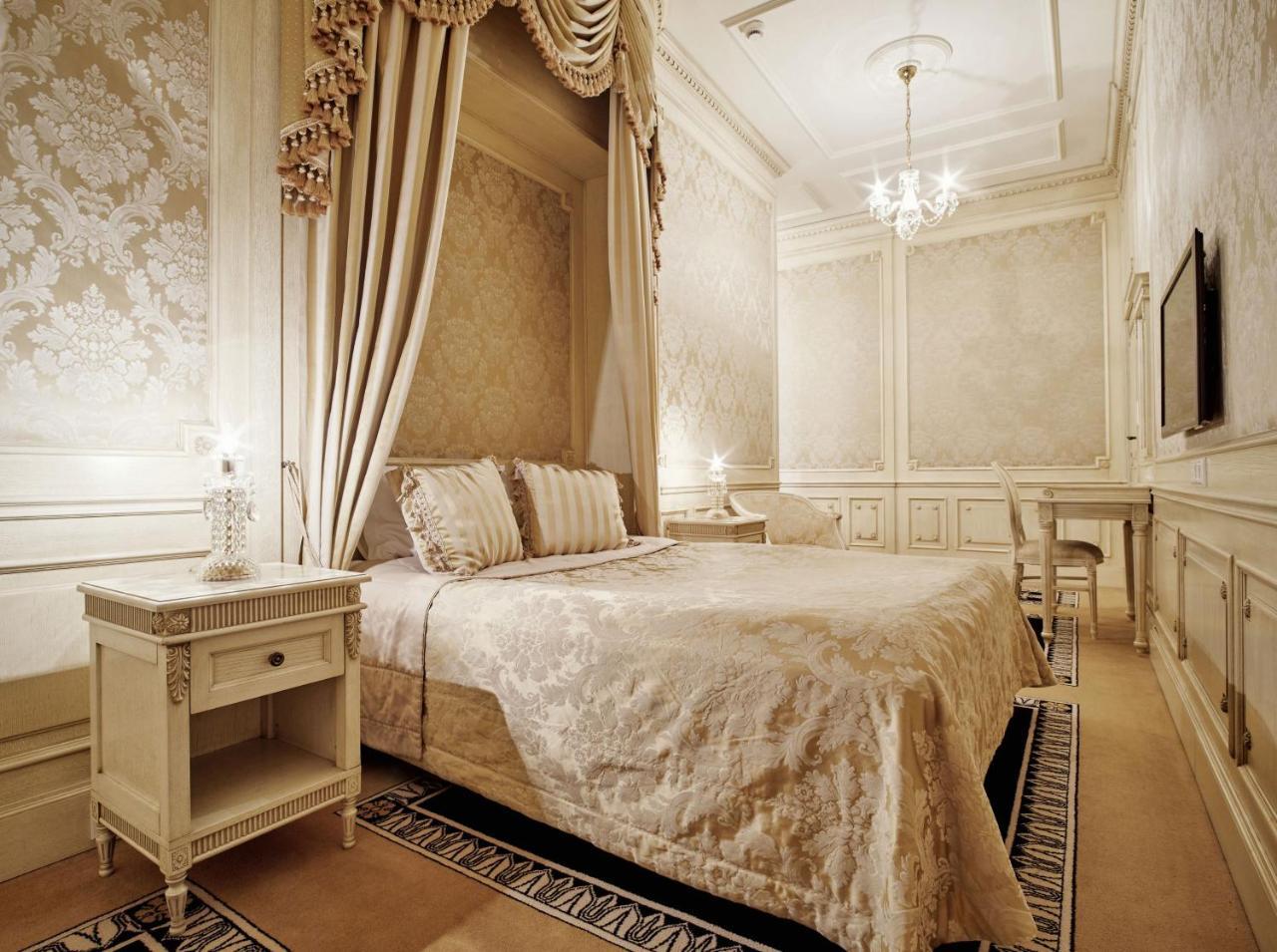 Koronny 4* Zamość